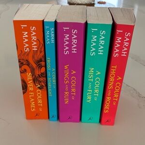 A Court Of Thorn And Roses Set by Sarah J. Maas